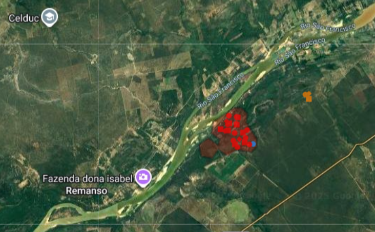 Imagens via satélite mostram os focos de incêndio na área da Comunidade Caraíbas